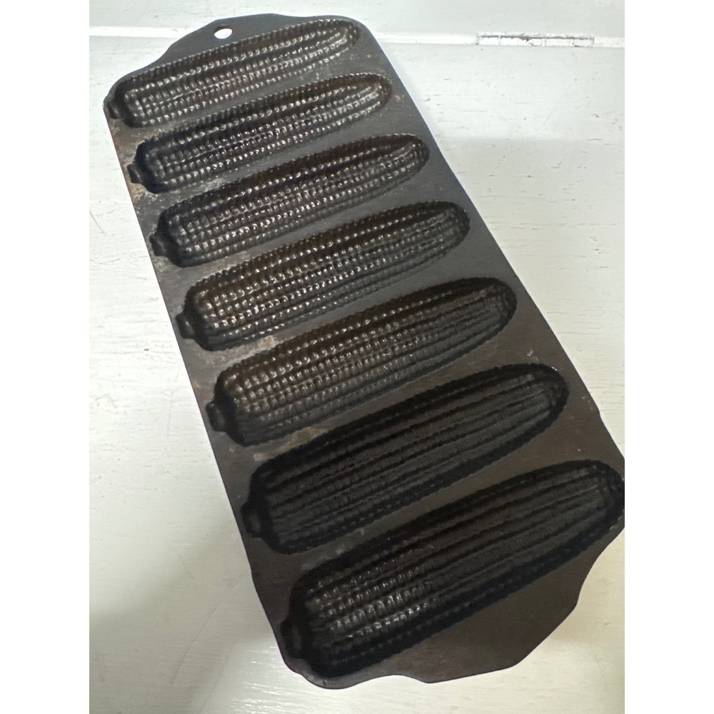 Griswold Cast Iron Corn Stick Pan 7 Cavity Erie PA USA No 273 Vintage